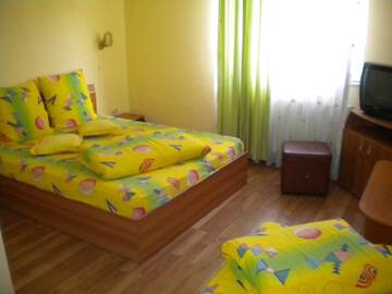 Фото номера Номер Делюкс (для 2 взрослых и 1 ребенка) Мотели Motel Dalia г. Джилэу 3